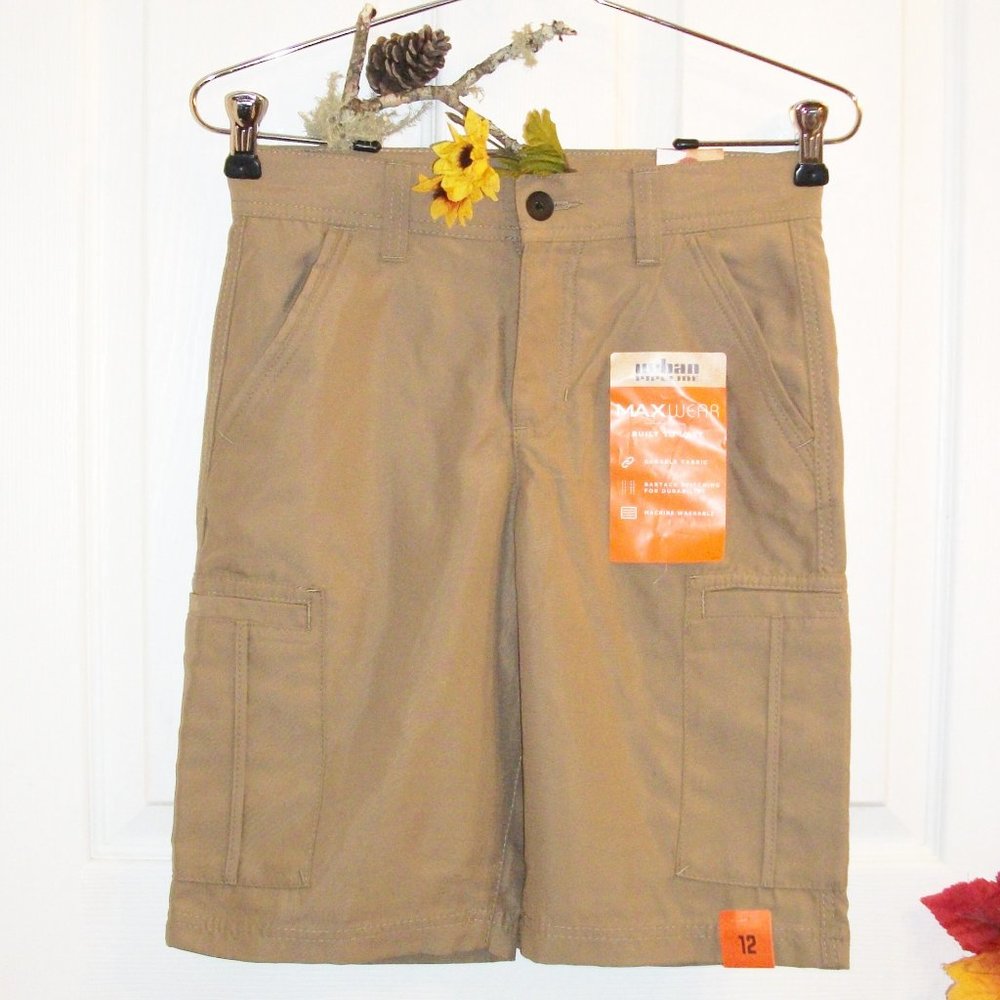 URBAN PIPELINE Boys 12 Khaki Cargo Shorts NWT